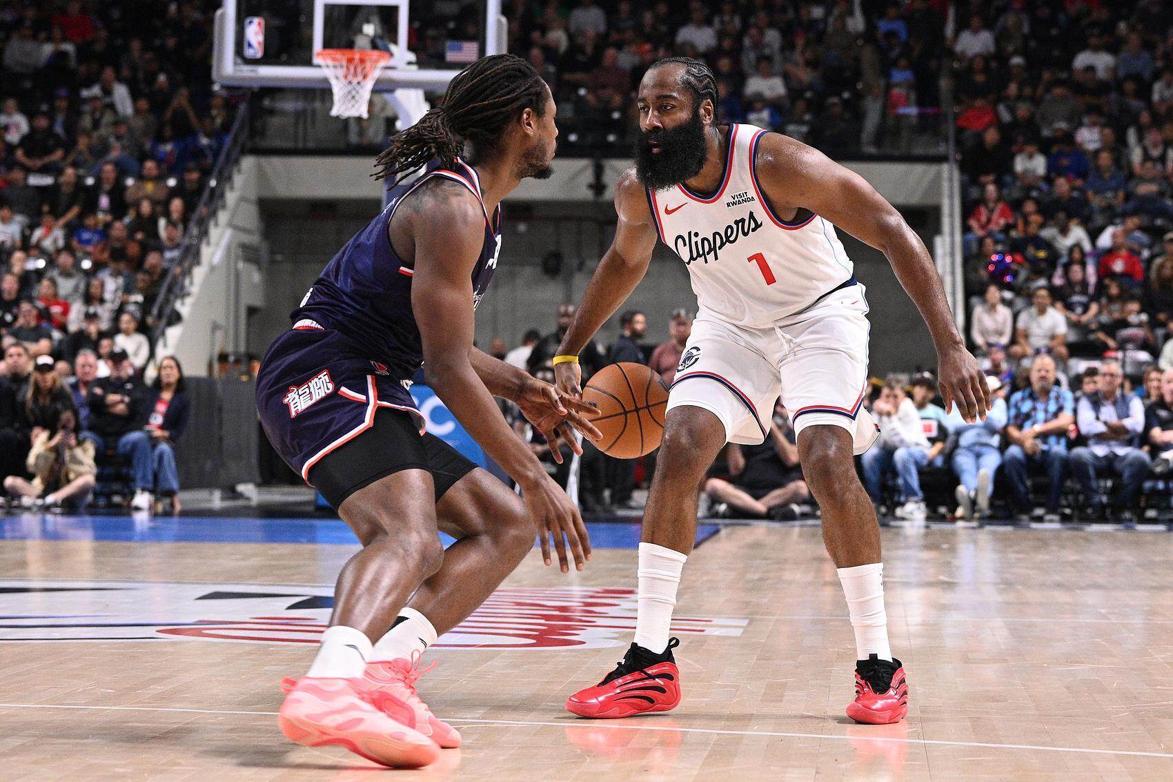 九游娱乐入口平台-关键时刻广州队备战NBA常规赛，遗憾出局细节曝光，底气十足，赛程密集仍需轮换的简单介绍